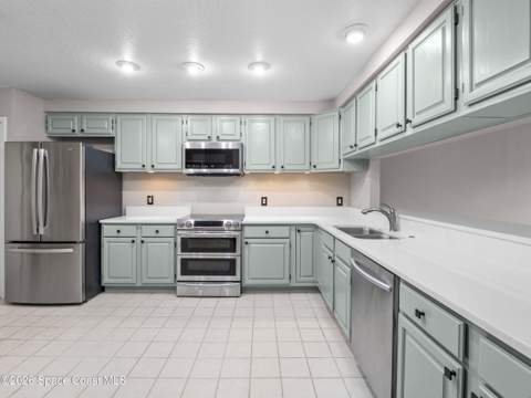 1314 Island Green Drive #B2-15, Palm Bay FL - photo 7 of 40