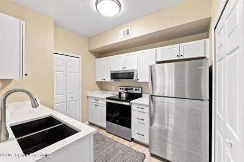 1747 Sophias Drive #204, Melbourne FL - photo 9 of 27