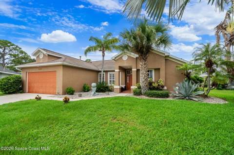 1044 Harbor Pines Drive, Merritt Island FL - photo 10 of 37