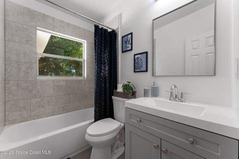 1268 Lakewood Drive, Melbourne FL - photo 19 of 44
