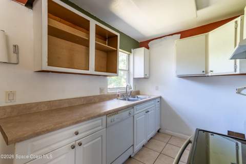 2310 Canterbury Lane, Melbourne FL - photo 18 of 61