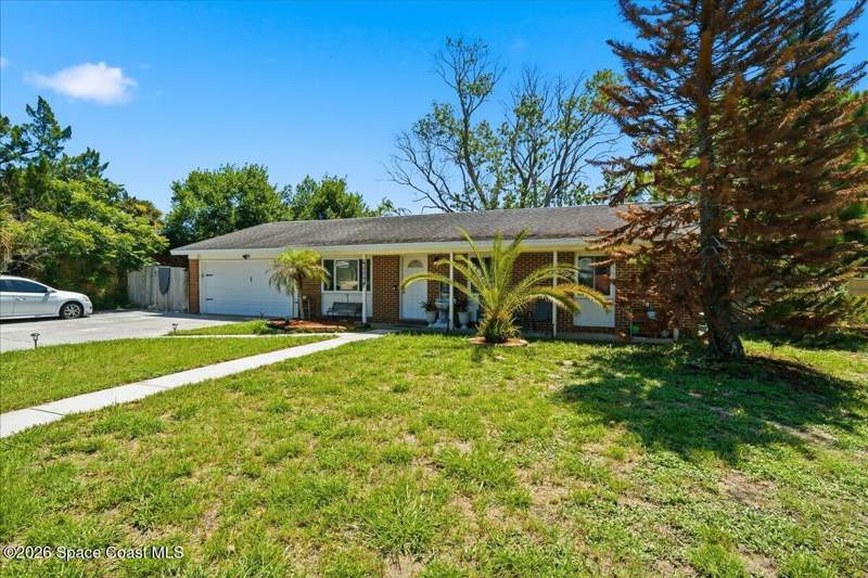 3 bedroom Single Family Residence at 4865 Cocoanut Drive, Imperial Estates Unit 4, Titusville — photo 2