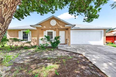 187 Mayfair Street, Palm Bay FL - photo 9 of 37
