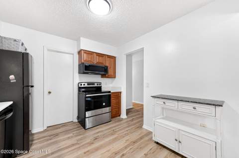 9000 York Lane #8b, West Melbourne FL - photo 6 of 42