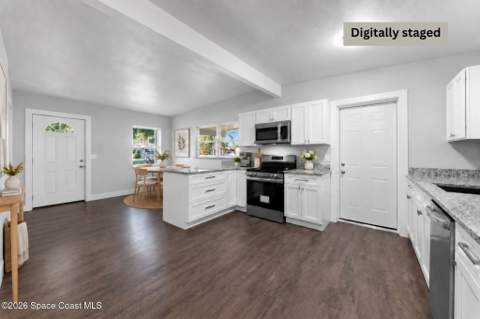 1268 Lakewood Drive, Melbourne FL - photo 8 of 44