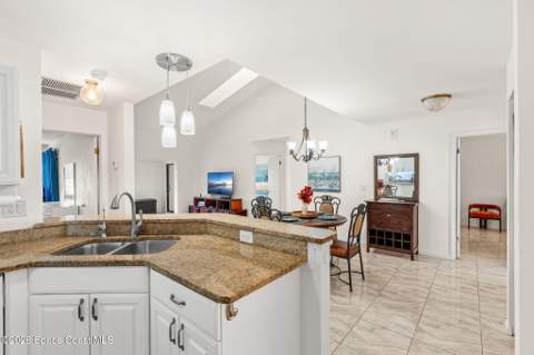 623 Manatee Drive, Satellite Beach FL - photo 10 of 43