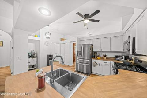2044 Buescher Hill Street, Melbourne FL - photo 8 of 31