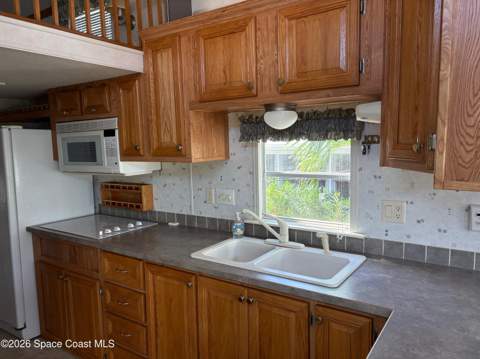 885 Horizon Lane #414, Melbourne Beach FL - photo 22 of 46