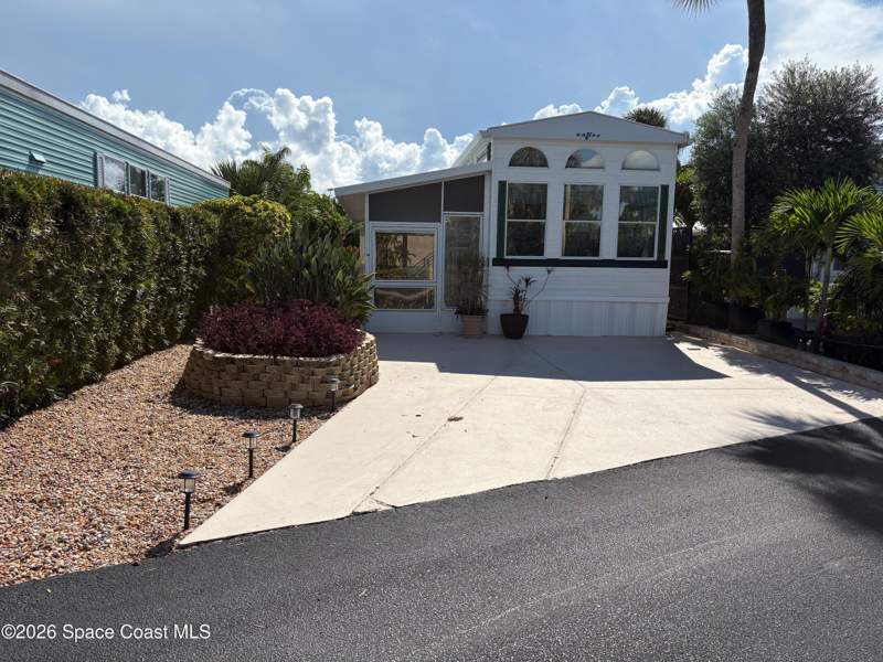2 bedroom Manufactured Home at 885 Horizon Lane #414, Outdoor Resorts, Melbourne Beach — photo 3
