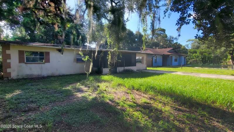 3 bedroom Single Family Residence at 2529 Mitchell Avenue, S F Grays Subd, Mims — photo 3