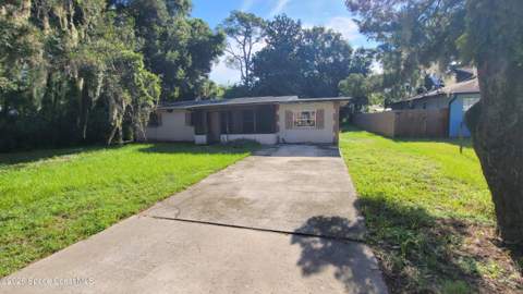 2529 Mitchell Avenue, Mims FL - photo 6 of 28