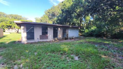 2529 Mitchell Avenue, Mims FL - photo 9 of 28