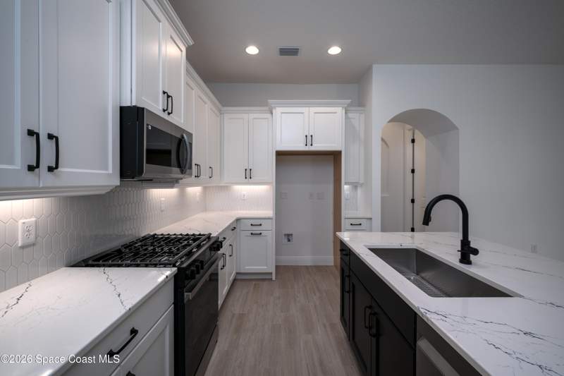 3 bedroom Single Family Residence at 7689 Allure Drive, Reeling Park, Melbourne — photo 4