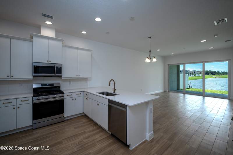 3 bedroom Townhouse at 9462 Fuego Way, Pangea Park, Melbourne — photo 4