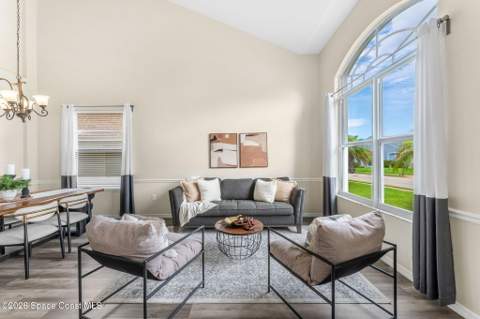 981 Shaw Circle, Melbourne FL - photo 8 of 44