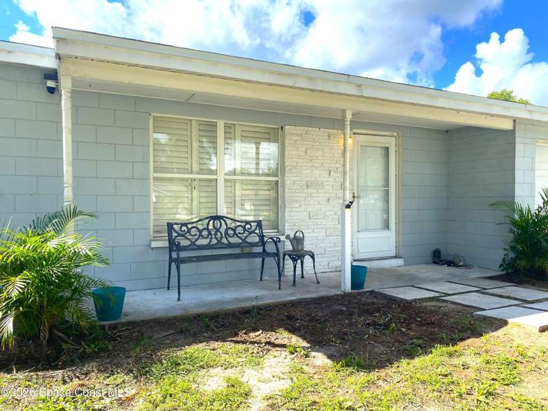 3 bedroom Single Family Residence at 2111 Michigan Avenue, College Green Estates Unit 3, Cocoa — photo 5