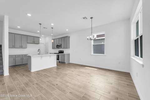 906 Castleford Avenue, Palm Bay FL - photo 9 of 41