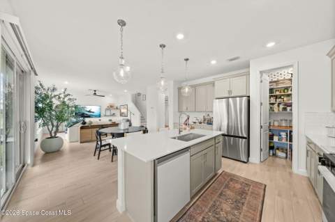 660 Veridian Circle, Palm Bay FL - photo 13 of 73