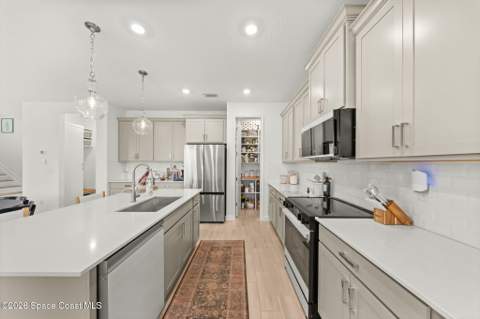 660 Veridian Circle, Palm Bay FL - photo 14 of 73