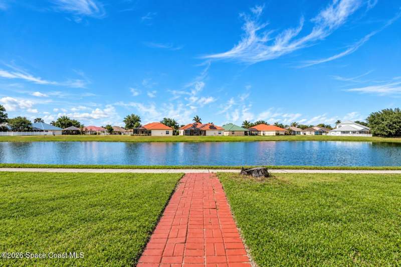 5 bedroom Single Family Residence at 3452 Tipperary Drive, Sunset Lakes Pud Phase X, Merritt Island — photo 4