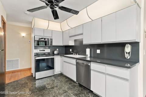 837 Greenwood Manor Circle #8-A, West Melbourne FL - photo 11 of 47