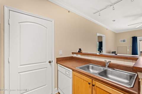 6431 Borasco Drive #2306, Melbourne FL - photo 11 of 43