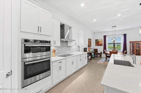 1063 Great Belt Circle, Melbourne FL - photo 13 of 96