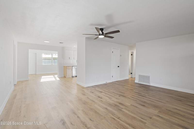 3 bedroom Single Family Residence at 154 Hollywood Boulevard, Cannova Park Subd, West Melbourne — photo 2