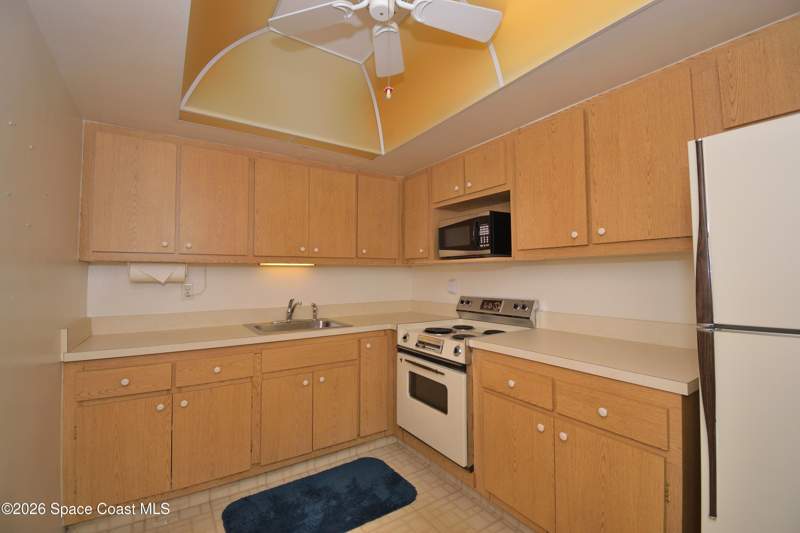 3 bedroom Condominium at 221 Columbia Drive #144, The Plaza Condo, Cape Canaveral — photo 3