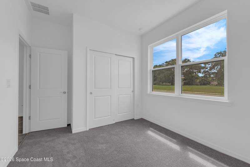 5 bedroom Single Family Residence at 1075 Connolly Lane, Reserve at Country Club Lakes Estates, Palm Bay — photo 3