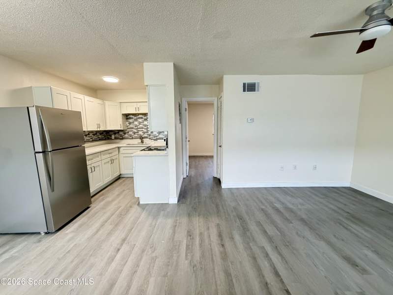 1 bedroom Condominium at 215 Circle Drive #3, Barbizon Condo, Cape Canaveral — photo 3