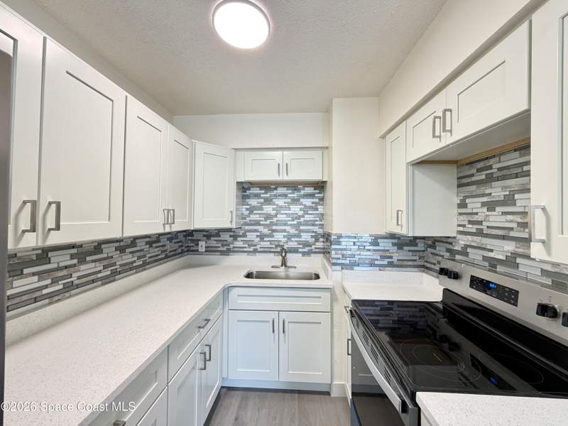 1 bedroom Condominium at 215 Circle Drive #3, Barbizon Condo, Cape Canaveral — photo 4