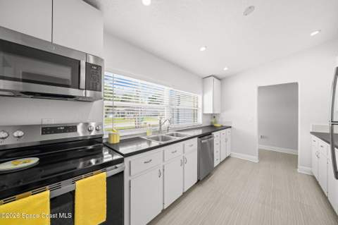 309 Amherst Avenue, Melbourne FL - photo 11 of 42