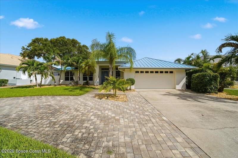 4 bedroom Single Family Residence at 158 Island View Drive, Harbour Lights Phase III, Satellite Beach — photo 2