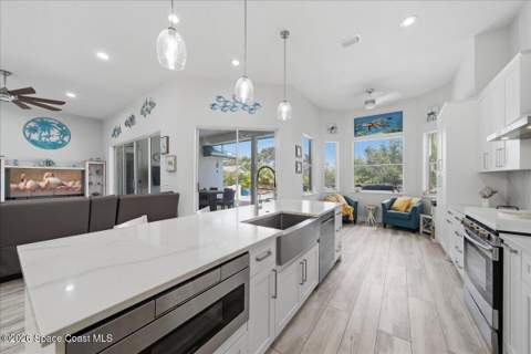 158 Island View Drive, Satellite Beach FL - photo 10 of 42