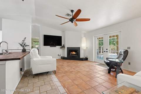 4470 Mooney Lane, Grant-Valkaria FL - photo 8 of 41