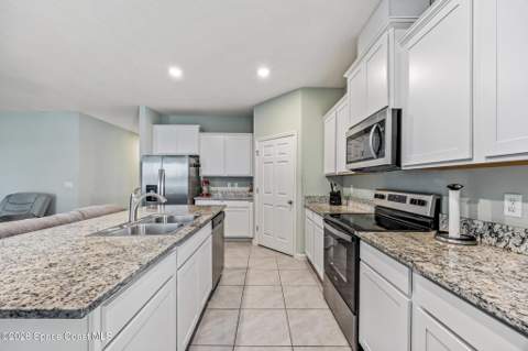 7151 Tanzanite Place, Grant-Valkaria FL - photo 6 of 34