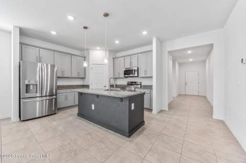 4090 Heath Place, Titusville FL - photo 6 of 33