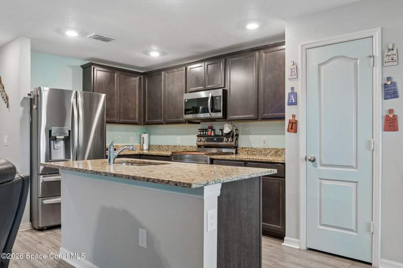 3 bedroom Single Family Residence at 1498 Paramount Avenue, Port Malabar Unit 16, Palm Bay — photo 2