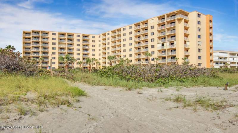 2 bedroom Condominium at 7520 Ridgewood Avenue #604, Canaveral Towers, Cape Canaveral — photo 2