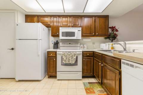227 Augusta Way, Melbourne FL - photo 10 of 38