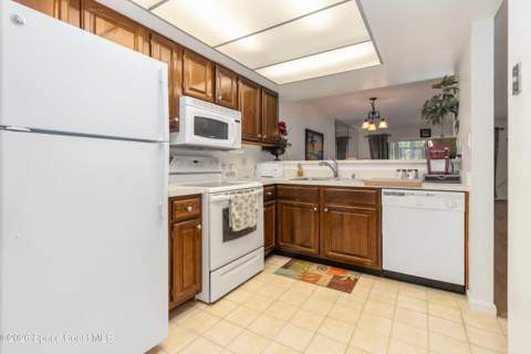 227 Augusta Way, Melbourne FL - photo 14 of 38