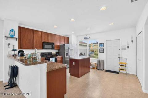 911 Ambergate Street, Titusville FL - photo 16 of 51