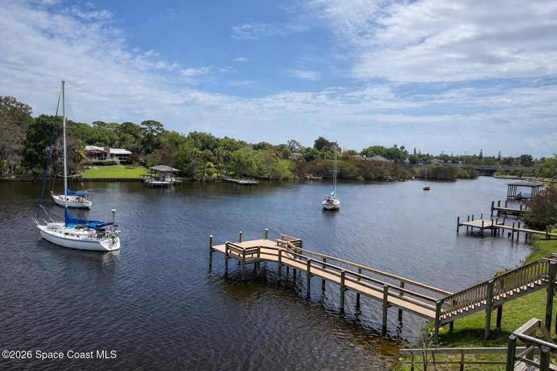2 bedroom Townhouse at 913 Paddleboard Court, Elbow Creek Townhomes, Melbourne — photo 2