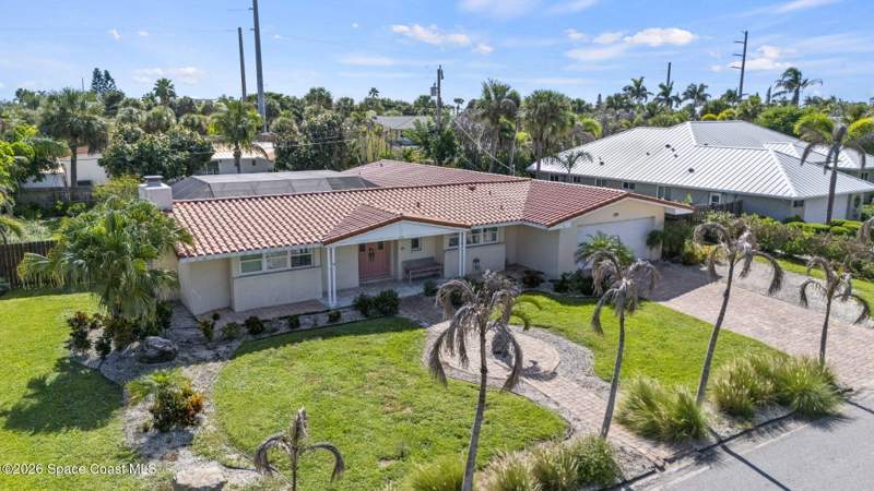 3 bedroom Single Family Residence at 319 Hibiscus Trail, River Colony East, Melbourne Beach — photo 5