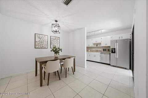 2913 Vista Oaks Circle, Palm Bay FL - photo 7 of 21
