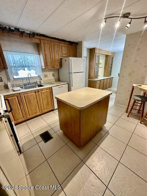 2 bedroom Manufactured Home at 922 Thrush Circle, Barefoot Bay Unit 2 Part 11, Barefoot Bay — photo 4