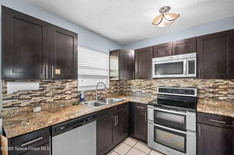 790 Bianca Drive, Palm Bay FL - photo 6 of 36