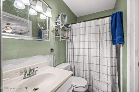 790 Bianca Drive, Palm Bay FL - photo 10 of 36
