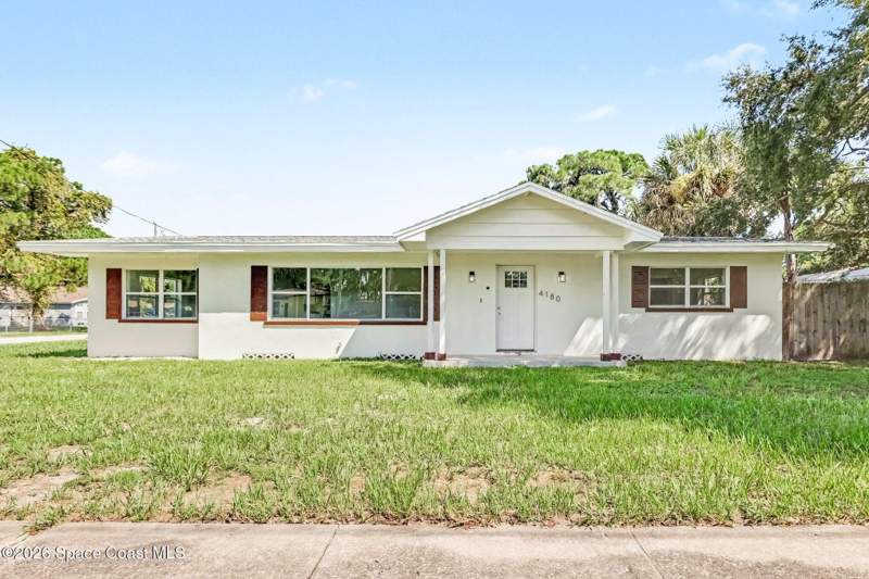 4 bedroom Single Family Residence at 4180 Coquina Avenue, Indian River City Revised Plat of, Titusville — photo 1